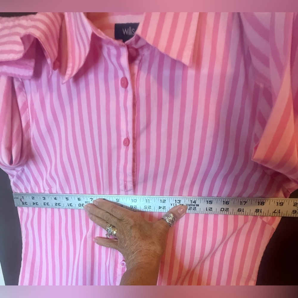 Willi Smith pink on pink striped 
blouse. 100%cotton pristine
Size medium - Picture 7 of 9